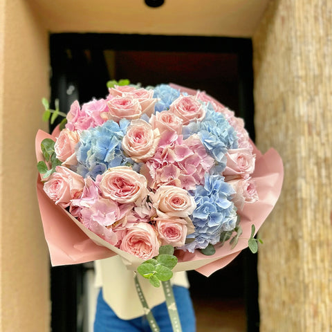 LOVELY MAMA! Premium Hydrangea Bouquet