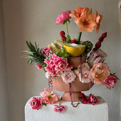 Love&amp;Bite Vase Arrangement 