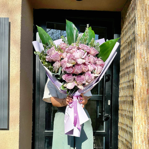 Memory Lane Lovers 25 Rose Bouquet